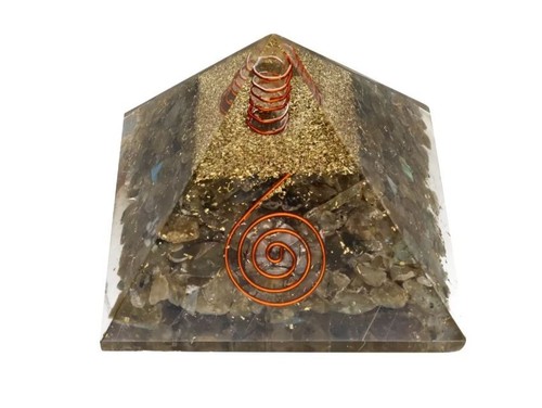 Pyramide orgonite labradorite