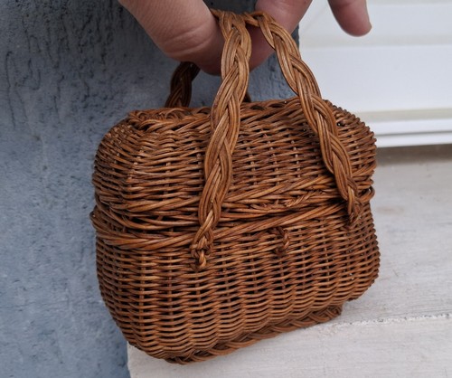 Ancien petit panier poupee - petit, de