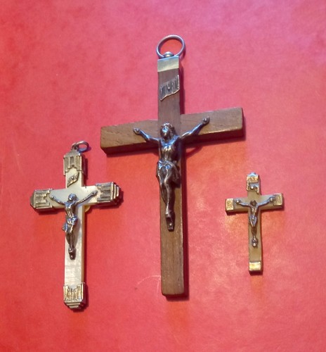 Trois crucifix collection - trois,