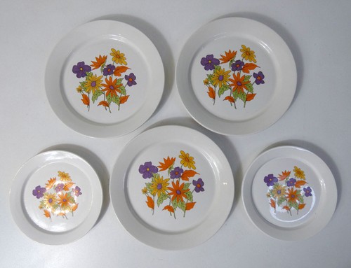 Assiettes faïence - en,