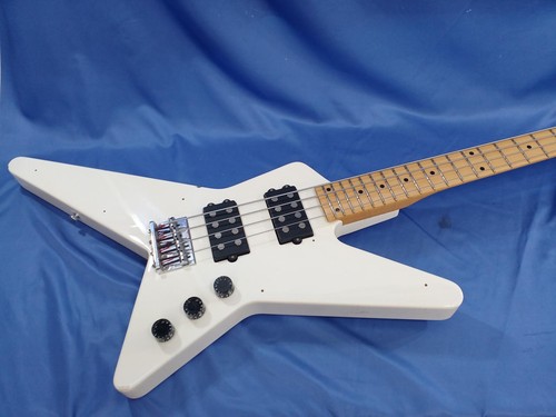 Guitare basse électrique