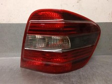 A1648203964 feu arrière droit