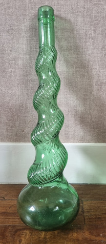 Bouteille serpent verre vert