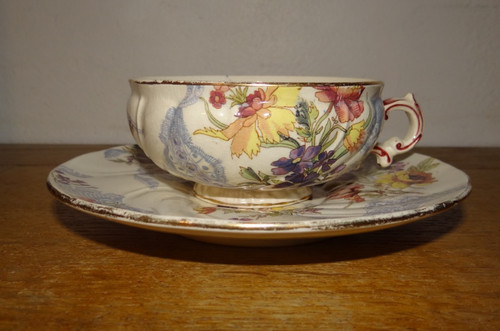 Tasse sous - tasse,