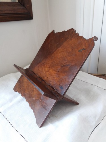 Petit lutrin porte - lutrin, porte-livre
