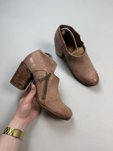 Chaussures talons cuir - en,