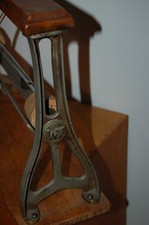 Ancien dérouleur à papier