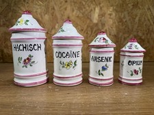 Série de pots à pharmacie