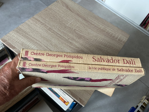 Salvador dali centre - dali-,