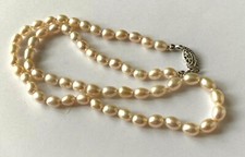 COLLIER petite perle nacré ROSE NEUF 44cm très belle qualité !