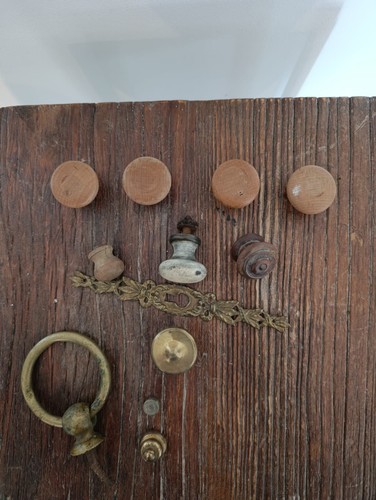 Poignees pour meuble ancien - poignees,