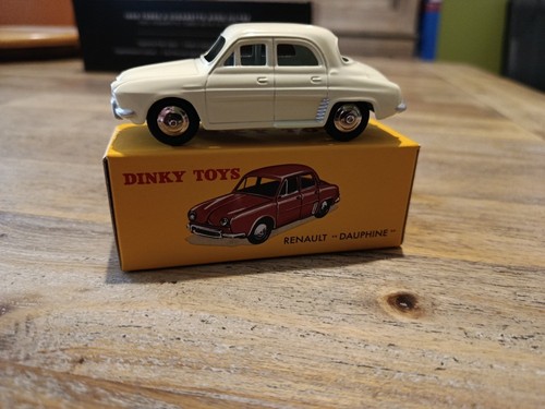 Dinky toys 24e renault - 24e,