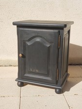 Petit meuble de rangement noir cendré