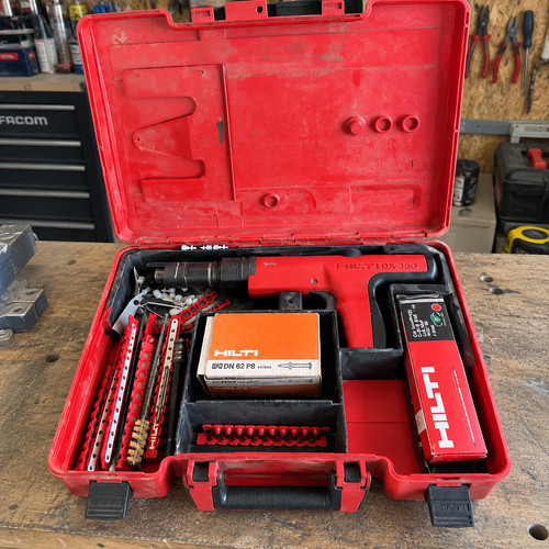 Cloueur poudre hilti - à, dx