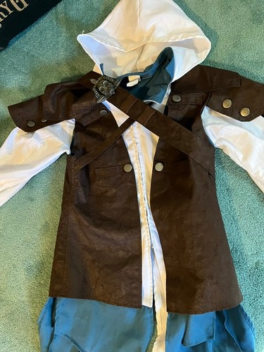 Assassin creed costume - creed,