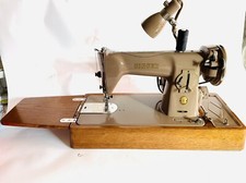 MACHINE SINGER années 1954
