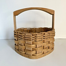 Vintage Handmade Red River Sampler Heart Wooden Basket Clarksville TN USA Brown