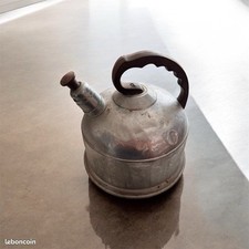 bouilloire ancienne en cuivre blanc en bon état