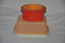Tupperware beurrier+emporte pièces +mesurette