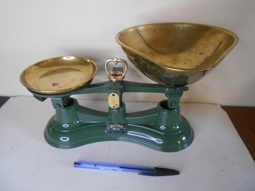 Ancienne balance cuisine - ancienne,