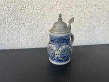 Chope à bière ancienne en