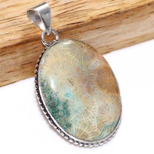 Pendentif corail fossile - en,