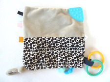 U12. DOUDOU PLAT DIFRAX CARRE GRIS BLANC POIS NOIR PLAQUE BLEU ANNEAUX NEUF*