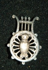 INSIGNE réduction lyre avec