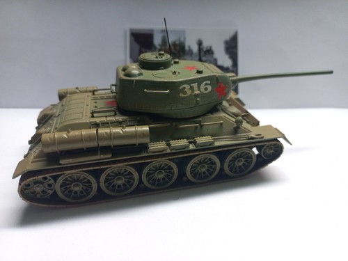 Corgi char t34 - char, t34/85