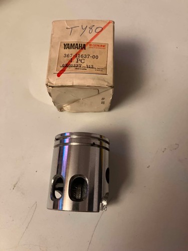 Piston origine neuf - (+0.75),