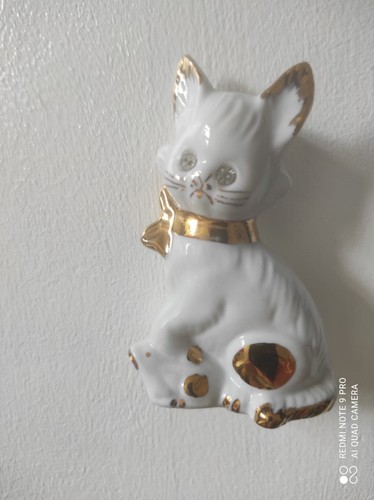 Chat décoratif