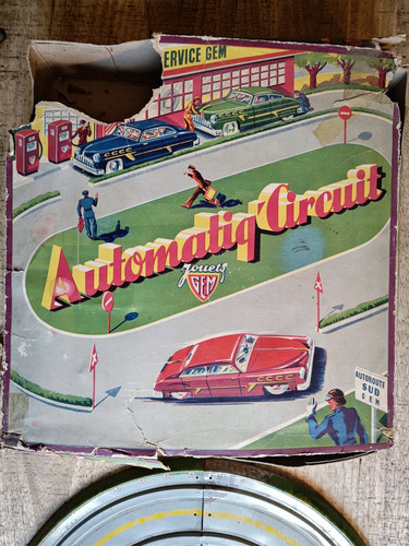 Circuit automobile tôle - automobile, en