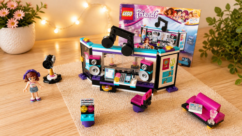 Lego friends studio - friends,