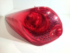 Feu arriere principal gauche