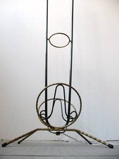 LAMPADAIRE 2 BRAS PORTE-REVUES