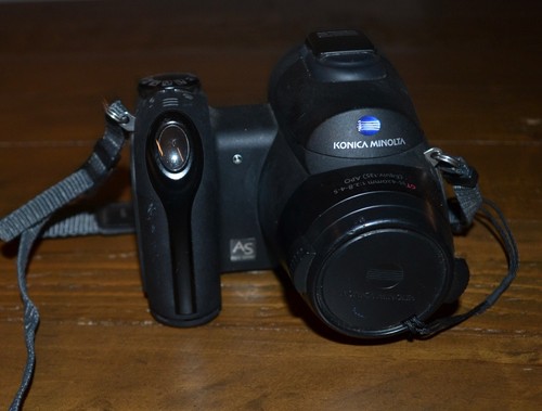 Konica minolta dimage 0mp - minolta, z3