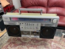 Toshiba RT-S87 Bombeat FM AM Stéréo Double Radio Cassette Utilisé