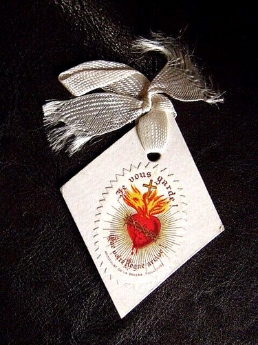 Scapulaire papier coeur de - papier.,