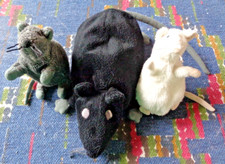 SB1/ 3 PELUCHE IKEA RAT GRIS BLANC NOIR  TTBE