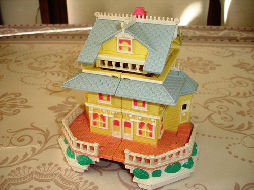 Polly pocket clubhouse - polly,