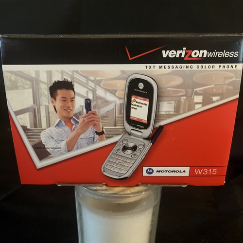 Vtg motorola w315 flip phone - vtg,
