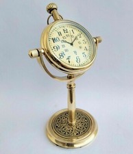 Belle horloge de bureau
