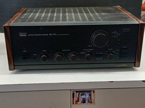 Amplificateur intégré sansui - amplificateur,