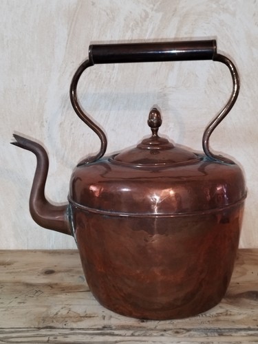 Ancienne grande bouilloire
