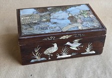Ancienne boite en teck incrustée de nacre chine début XXe