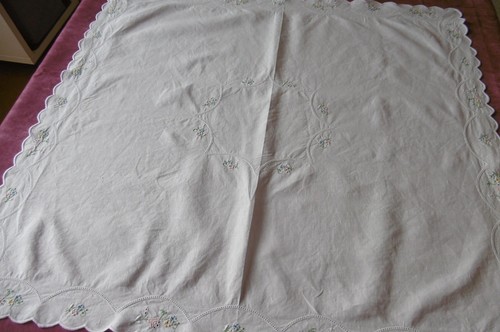 Nappe vintage entourée - , de