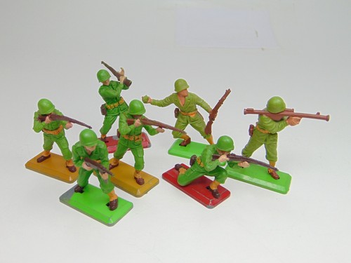 Lot figurines personnages - lot,