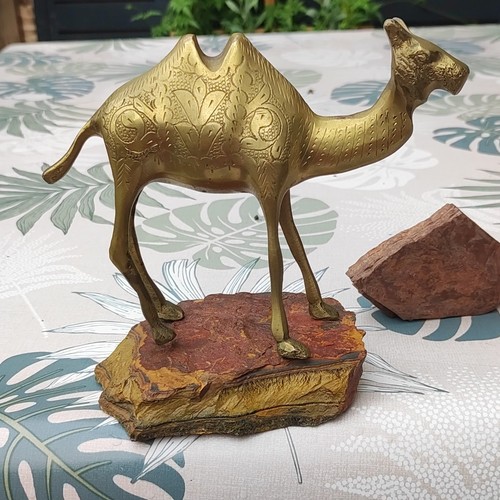 Figurine chameau décorative