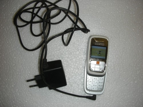 Ancien téléphone portable - ancien,