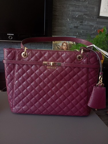 Guess giully sac - –,